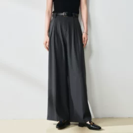 连衣裙;女式毛呢外套;其他短外套