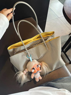 Summer capacious one-shoulder bag, Korean style