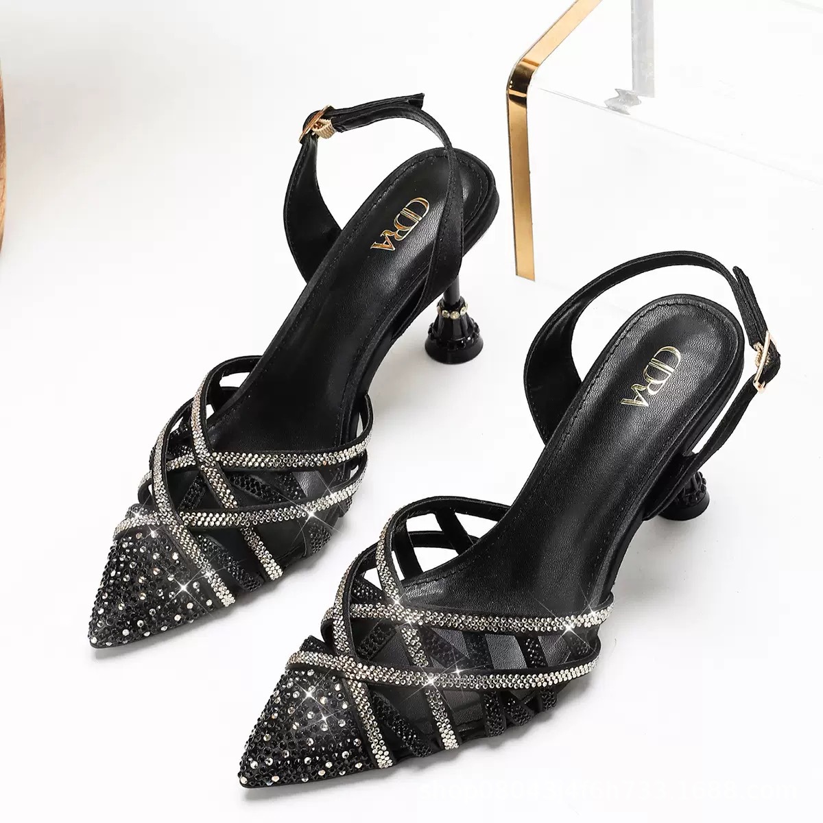 Selección estricta de zapatos de diseño italiano, nuevas sandalias de tacón alto, banquete de boda, zapatos de mujer de diamante de punta