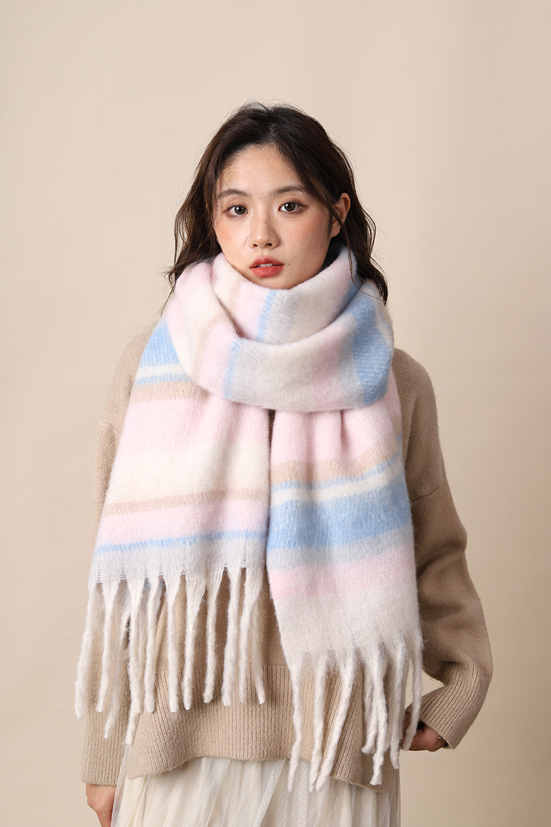 Écharpe en peluche mohair épaisse polyvalente pour femme Melad premium atmosphere en hiver 2024 nouvelle version coréenne pour l'automne_voghion.com