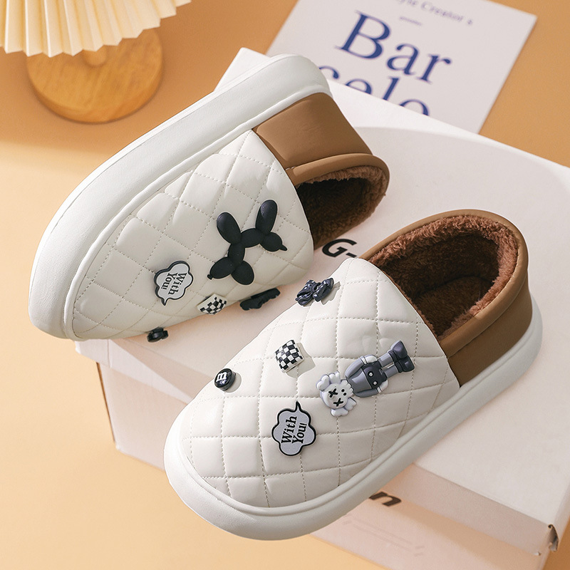 Fábrica directa de zapatos de algodón de invierno de mujeres 2024 nuevas zapatillas de peluche antideslizantes calientes con suela gruesa un cabello