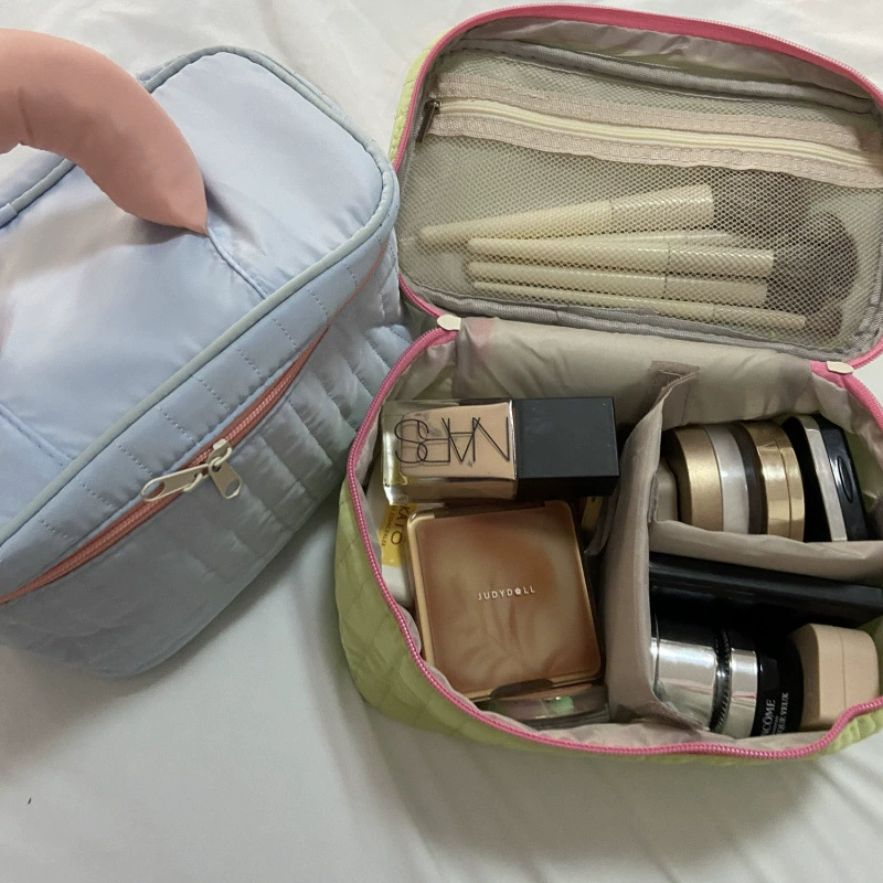 Capacious cosmetic bag, handheld storage box, high-end