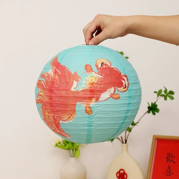 Faroles rojos de Año Nuevo, faroles pequeños de mano de estilo tradicional con inscripciones, decoraciones y adornos plegables de estilo chino para el Festival de los Faroles del Año del Caballo.