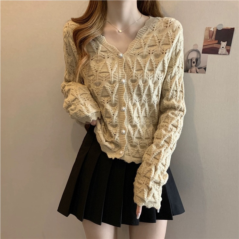 [Moon Shadow] Autumn new collection: chic V-neck long-sleeved knitted cardigan for women, featuring a hollow-out design that creates a slimming effect and exudes a sophisticated, understated elegance