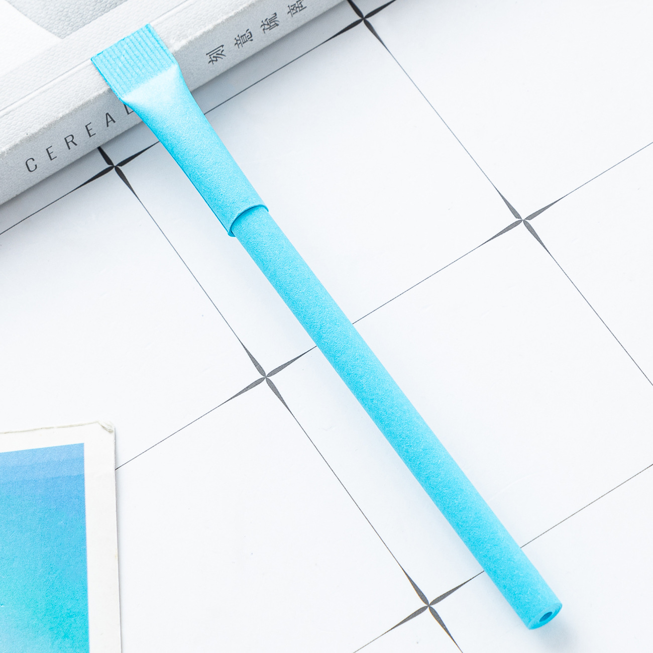 Fabricante de suministro de lápiz de bola de tubo de papel completo lápiz de tubo de papel ambiental lápiz de publicidad de tubo de papel simple lápiz de tubo de papel colorido lápiz de papel