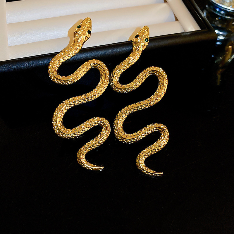 Statement Snake Drop Earrings Retro Style Silver Needle Jewelry_voghion.com