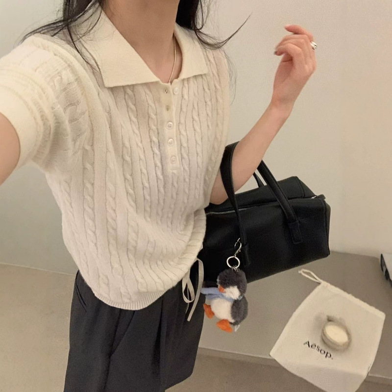 100% wool short-sleeve T-shirt for women, collared knit top with a stylish design, versatile casual wool sweater with a cable knit pattern 100% wool short-sleeve T-shirt for women, collared knit top with a stylish design, versatile casual wool sweater with a cable knit pattern