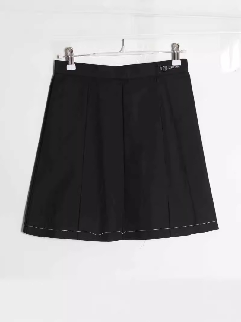Solid color student pleated skirt for students