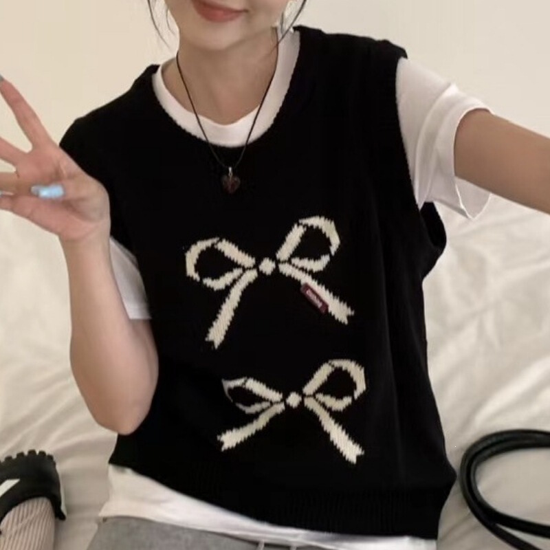 2026 Early Autumn New French Design Style Youthful Bow Sweater Vest Layered Loose Slimming Vest 2026 Early Autumn New French Design Style Youthful Bow Sweater Vest Layered Loose Slimming Vest