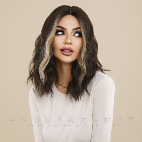 Brown Wig hair female in the Europe and the United States short wavy wig wavy hair beige highlights  woven wigs