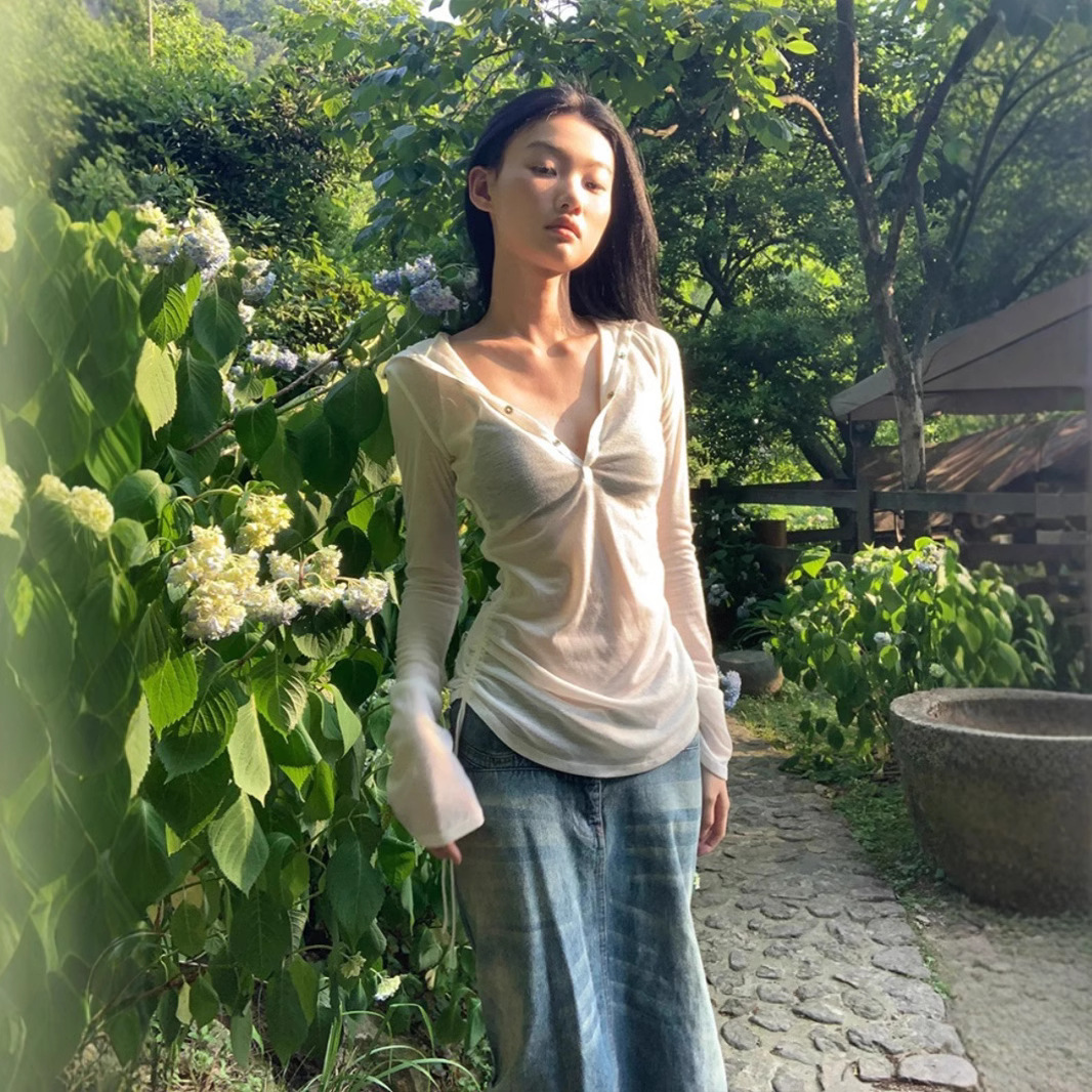 2026년 신상 가을 스타일리쉬 트렌디 아메리칸 스타일 니치 핫걸 긴팔 셔츠 후드 슬리밍 여성 상의