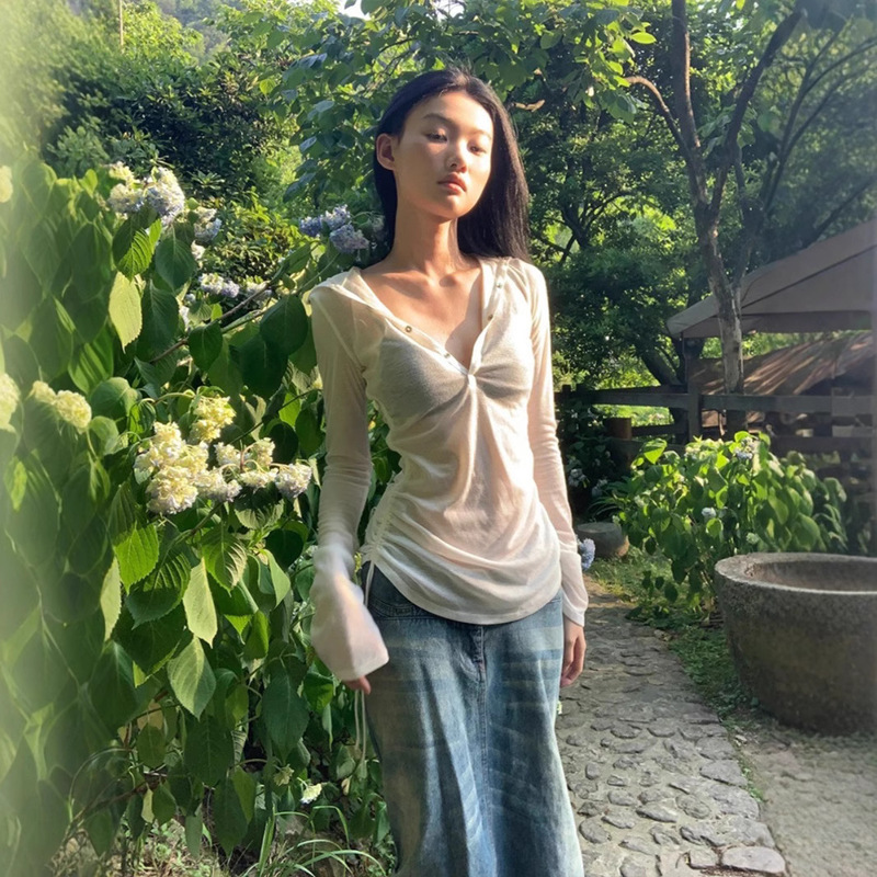 2026 New Autumn Trendy American-Style Niche Spicy Girl Long-Sleeve Shirt with Hood for Women, Slim-Fit Top