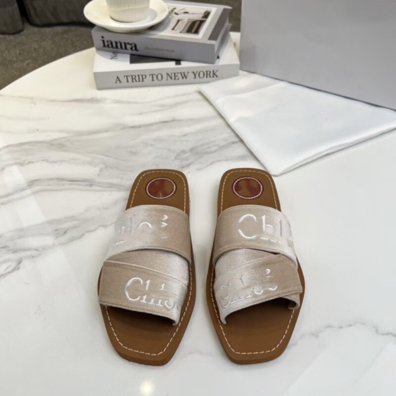 New European and American Women's Dubai Nigerian Southeast Asia Genuine Leather Mid-Heeled Letter High-End Fashion Trend Slippers Factory New European and American Women's Dubai Nigerian Southeast Asia Genuine Leather Mid-Heeled Letter High-End Fashion Trend Slippers Factory