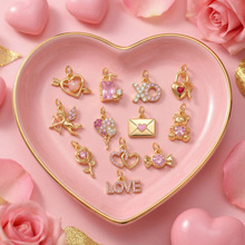 �羳����վ���N�����ɫ����Ů���������ɐ��ճ��������ٴ�С���