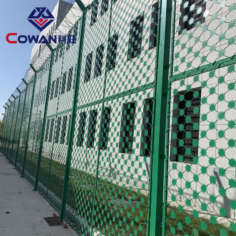 Muro de malla de acero de la prisión, columna en forma de Y, barandilla del aeropuerto, cerca de malla de espina de cuchillo, red antirrobo de escalada, protección de base militar