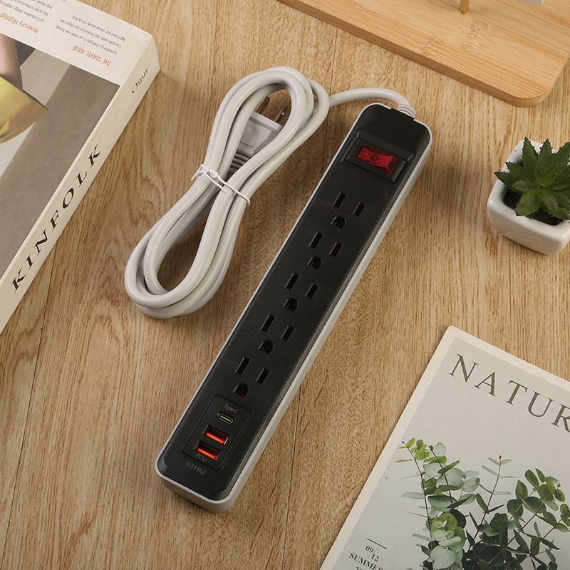 2USB + 1tpe-c interfaz de teléfono celular de cáscara blanca con cáscara negra interruptor de cabezal de agitación enchufe de América del Sur estándar estadounidense