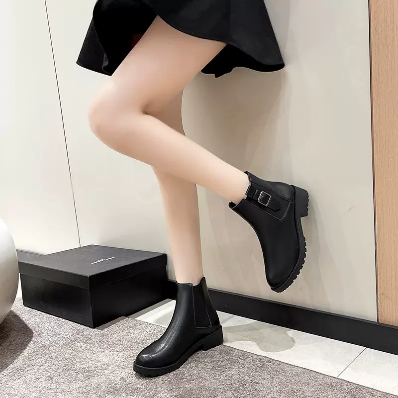 2023秋冬新款中帮中跟短靴女款马丁靴尖头女靴套筒机车靴短筒靴