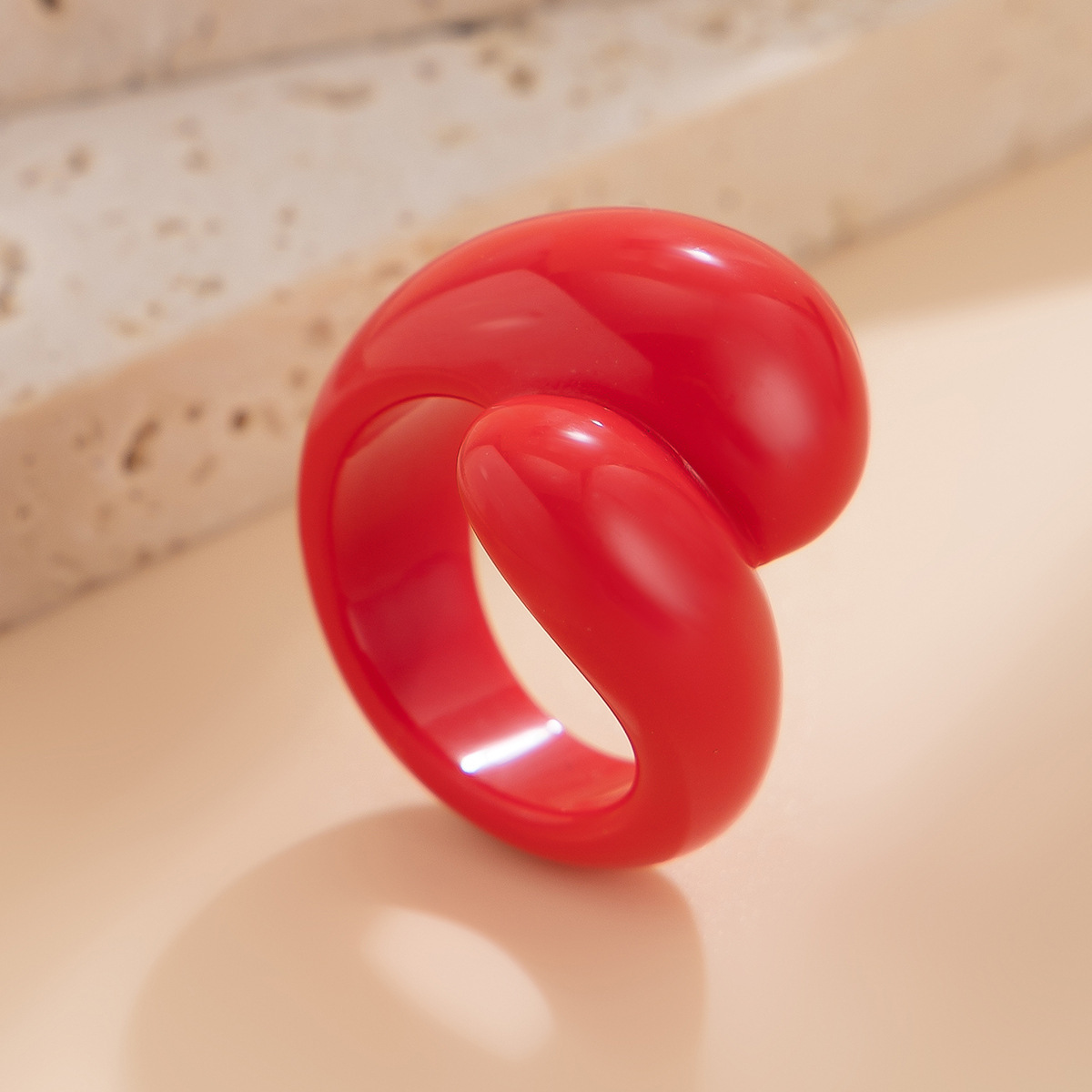 6g Weight Rings Classification 1 Piece Quantity Holiday, Daily Occasion Resin Material Geometric, Solid Color Pattern Women's Gender Plating Design Simple Style, Classic Style Style Simple Style Classic Style Geometric Solid Color Resin Plating Women's Rings 8