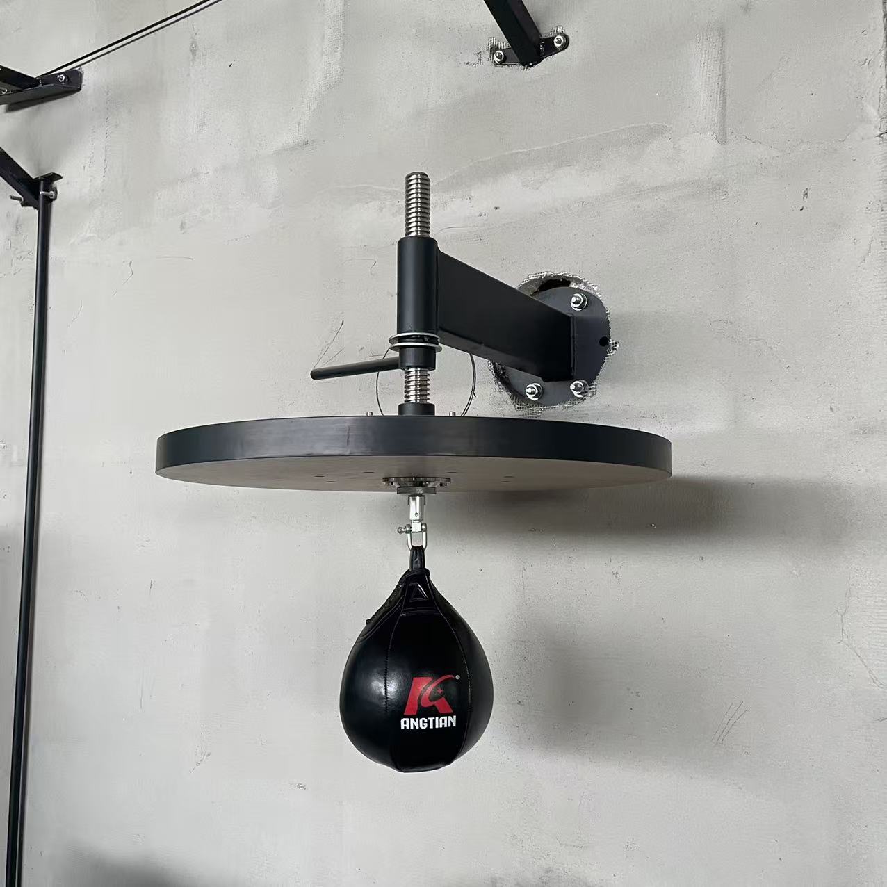 Fábrica Angtian venta directa bola de velocidad en forma de pera tornillo de suspensión bola de reacción ajustable entrenamiento de fuerza explosiva profesional