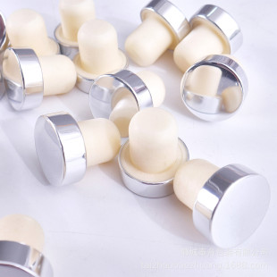 �S�����l���Ѿ�ƿ���t��ƿ���ľ��T�Ͳ�ɫ�w�������z�߷�����