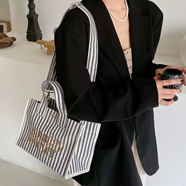 女士单肩包;化妆包;女士手提包