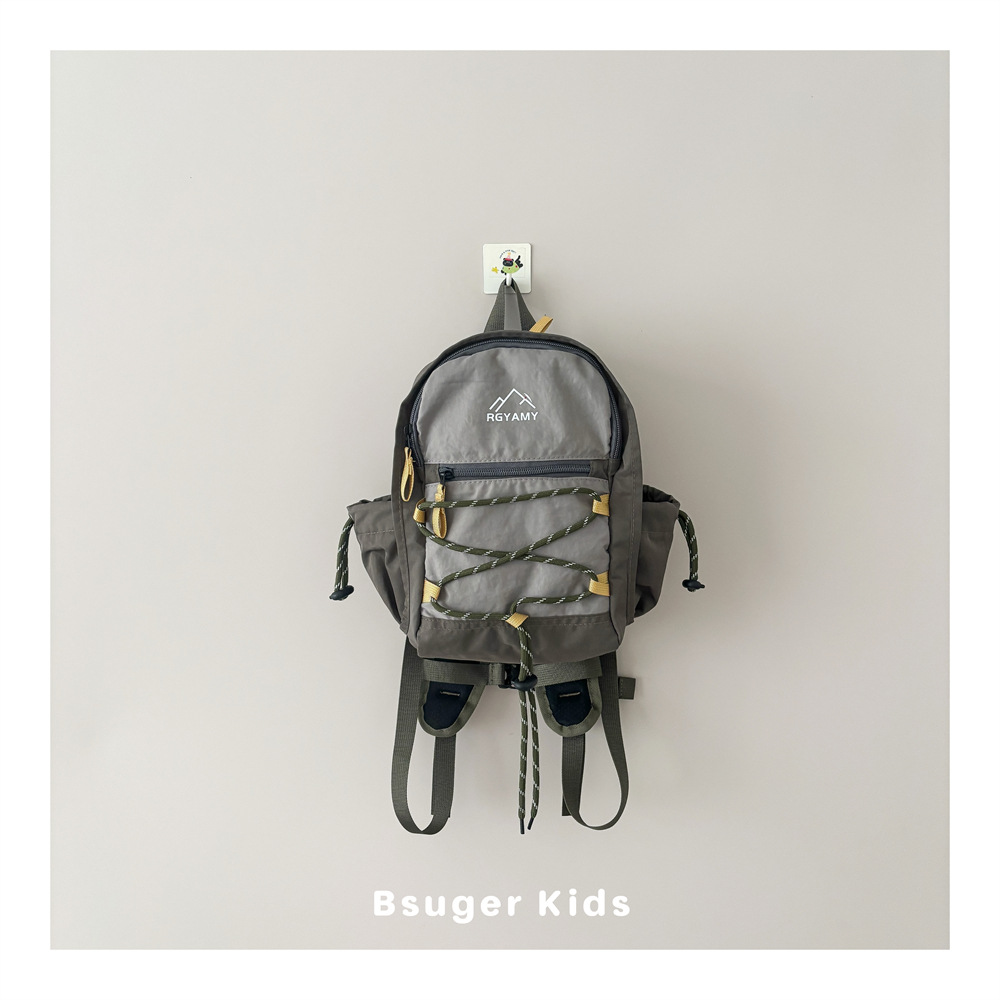 Ins-Style Children's Outdoor Backpack, Lightweight Color-Blocking School Bag for Boys and Girls, Travel Small Backpack, Hiking and Mountaineering Bag