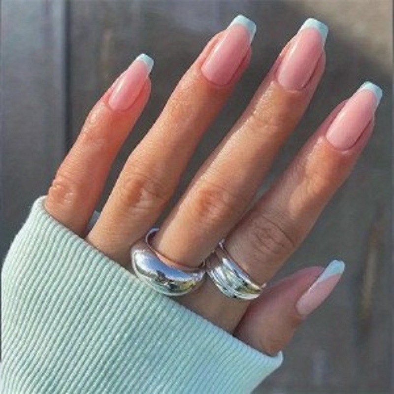 240 piezas de parche de uñas en caja rosa desnudo francés azul pálido líneas de borde simple versátil desmontable al por mayor