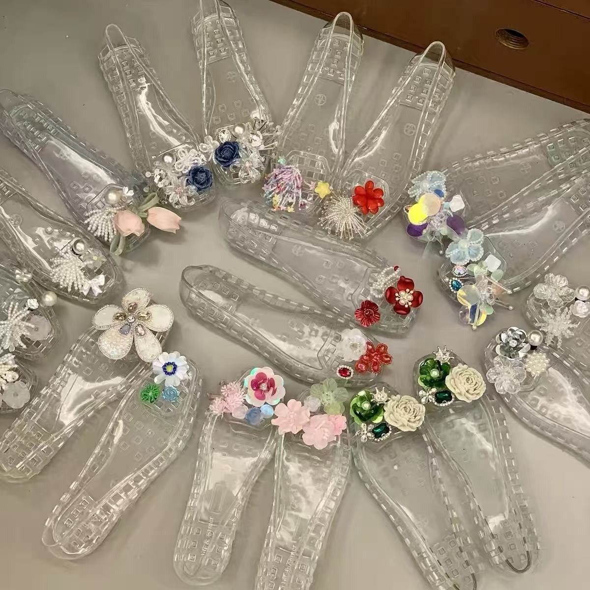 Sandalias de Gelatina con Flores PVC Secado Rápido Transpirable