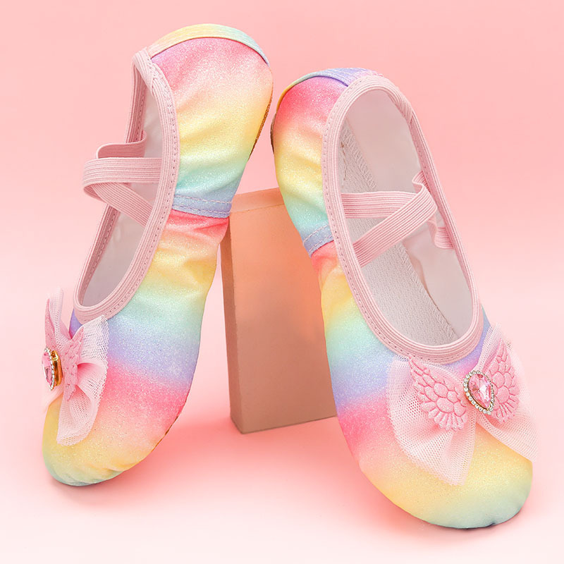 女の子のバレエ猫の爪の幼児のダンスの靴の虹の柔らかい底は子供のダンスの靴を防ぎます。|undefined