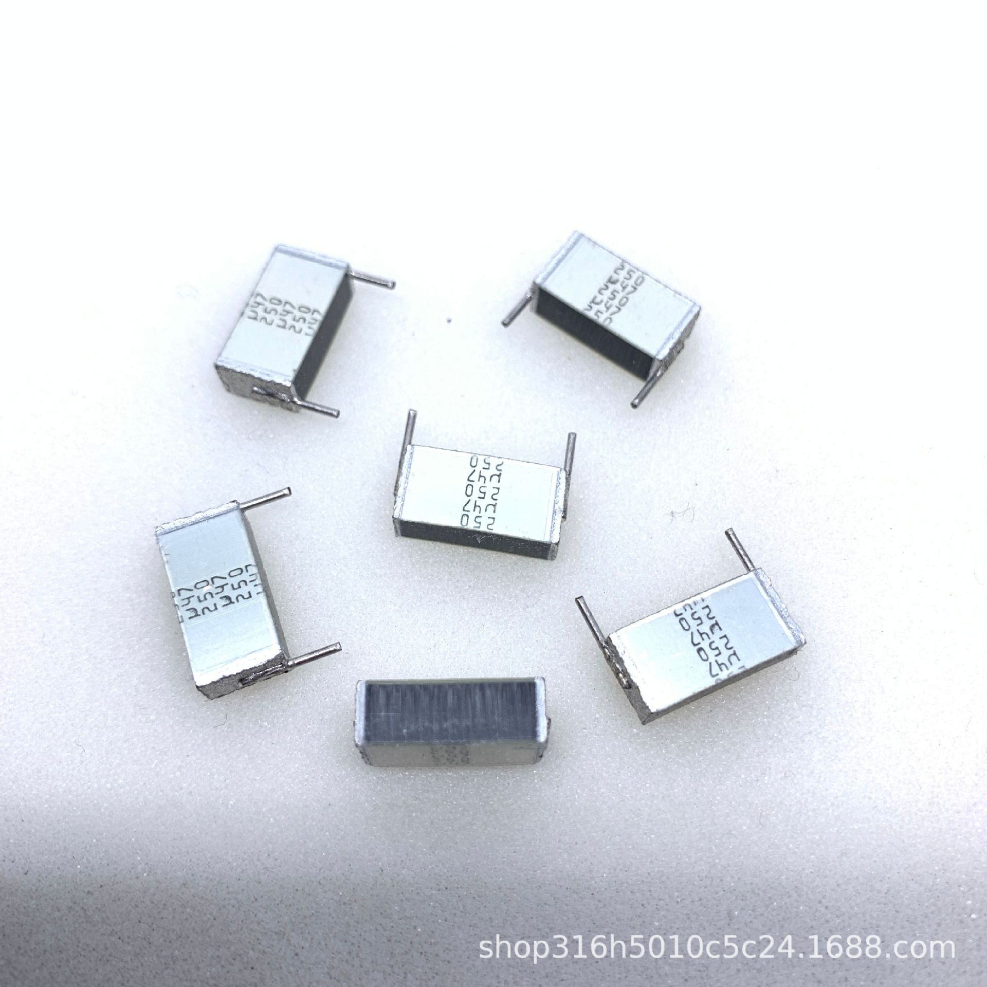 千层糕 0.47UF/250V 15MM  474/250V  5% 全新原盒西门子叠成电容