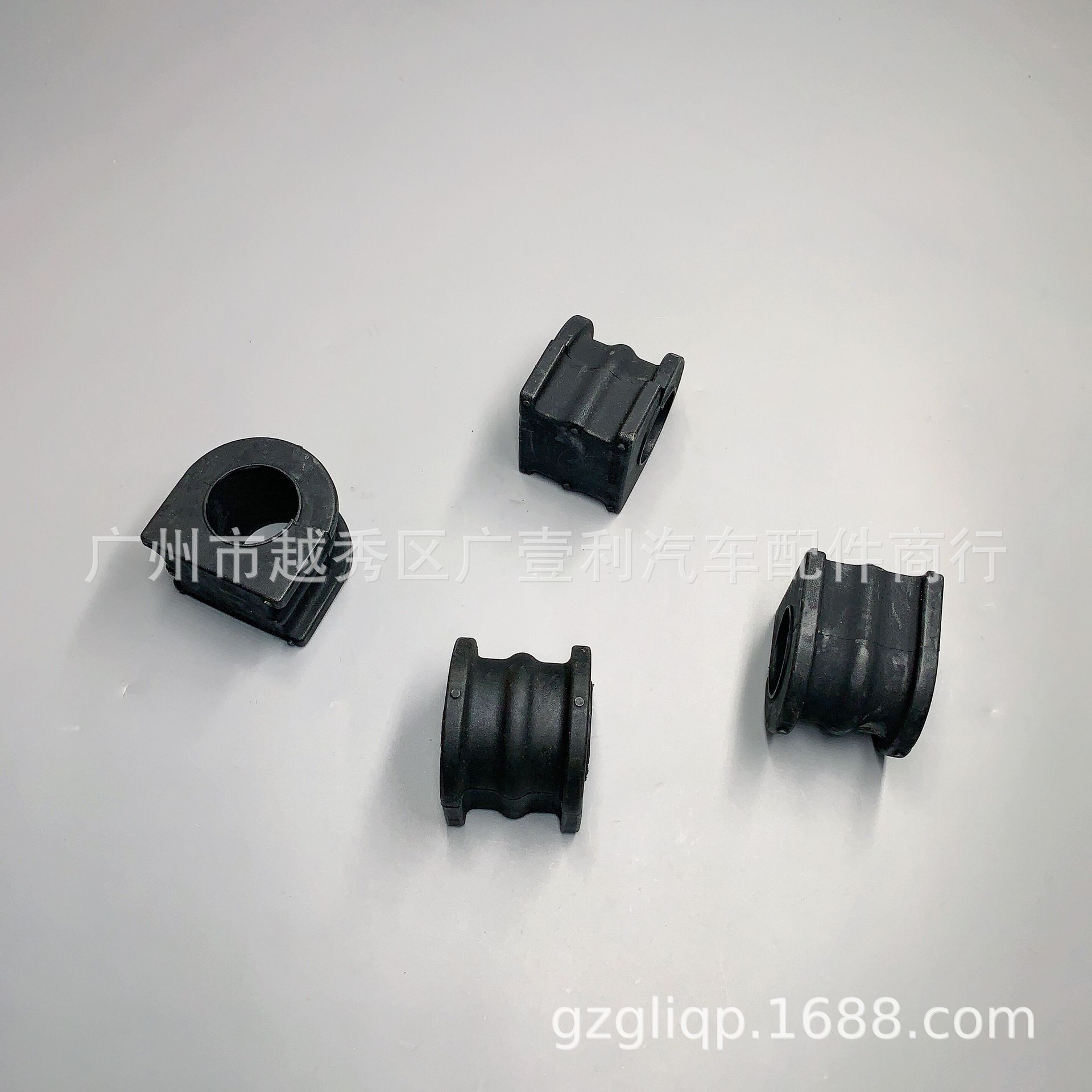 Suitable for 48815-50200 LS460 USF40 USF41 front parallel Rod rubber sleeve