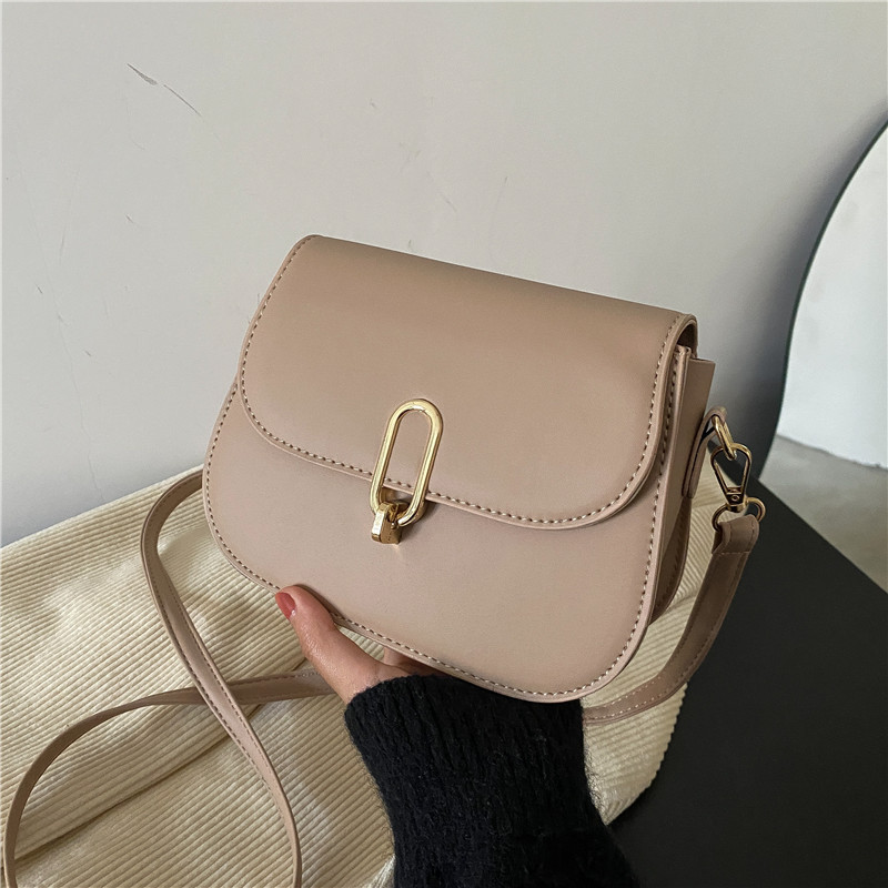 Retro shoulder underarm bag for women 2022 winter New Fashion simple crossbody bag casual commuter small square bag Retro shoulder underarm bag for women 2022 winter New Fashion simple crossbody bag casual commuter small square bag