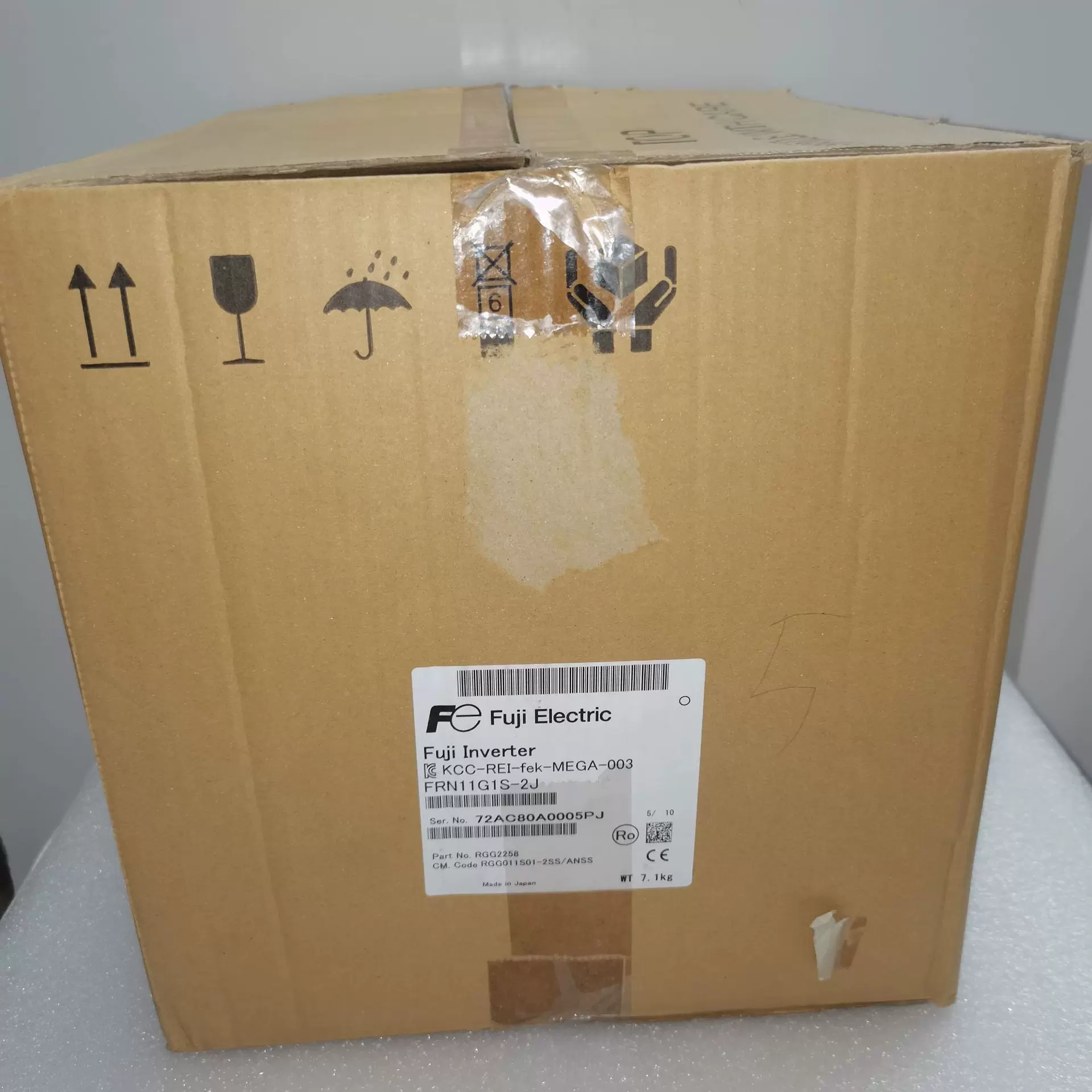 全新原装富士变频器FRN0004C2E-7E FRN0005C2E-7E  FRN0007C2E-7E