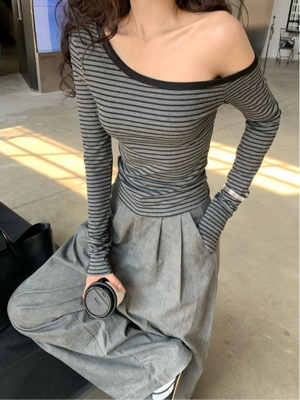 设计感斜肩条纹长袖T恤女春秋美式辣妹修身内搭露肩打底衫短上衣|undefined