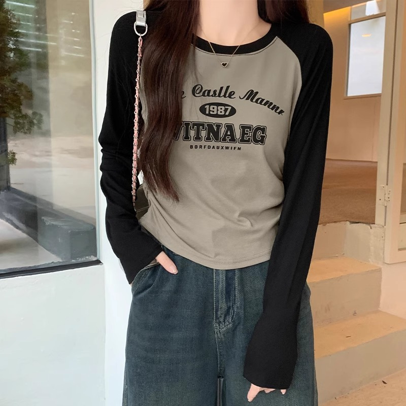 ラグラン袖Tシャツ 秋2025新作 レディース スリムフィット プリント入りインナーシャツ デザイン感のあるプリーツ入り万能ショートトップス|undefined