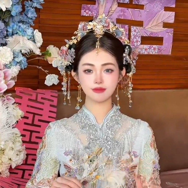 ヘラの人気のハイエンド年齢軽減レトロ中国風の結婚式のクリスタルヘアピンセット豪華な花嫁の結婚式の秀和頭飾り|undefined