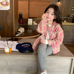 Aimo Beibei 子供用チェック柄シャツ、スタイリッシュな薄手コート、女の子用韓国風カジュアルピンクラペルチェック柄シャツ