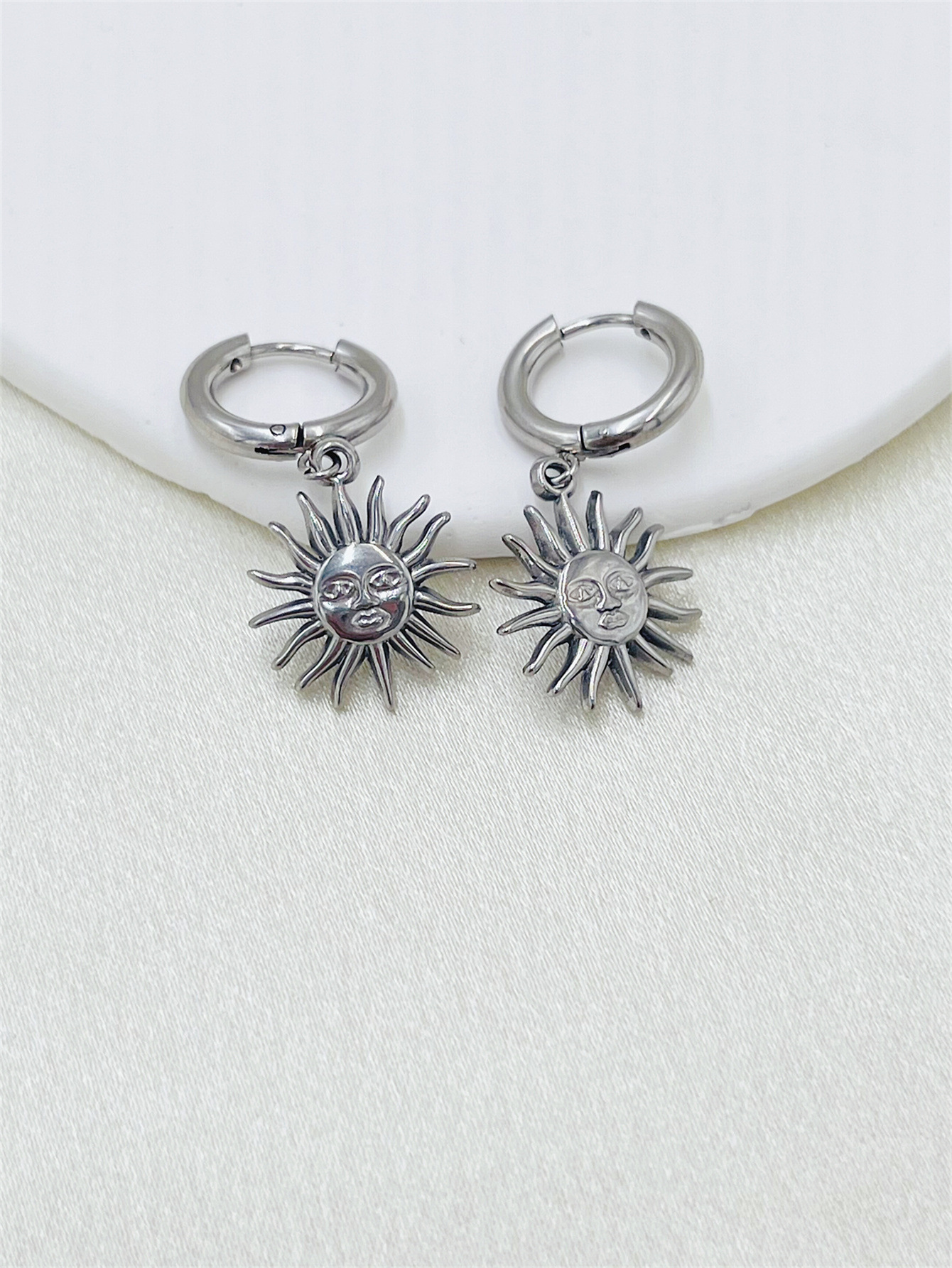 304 Stainless Steel Material 1 Pair Simple Style Sun 304 Stainless Steel Stainless Steel Earrings