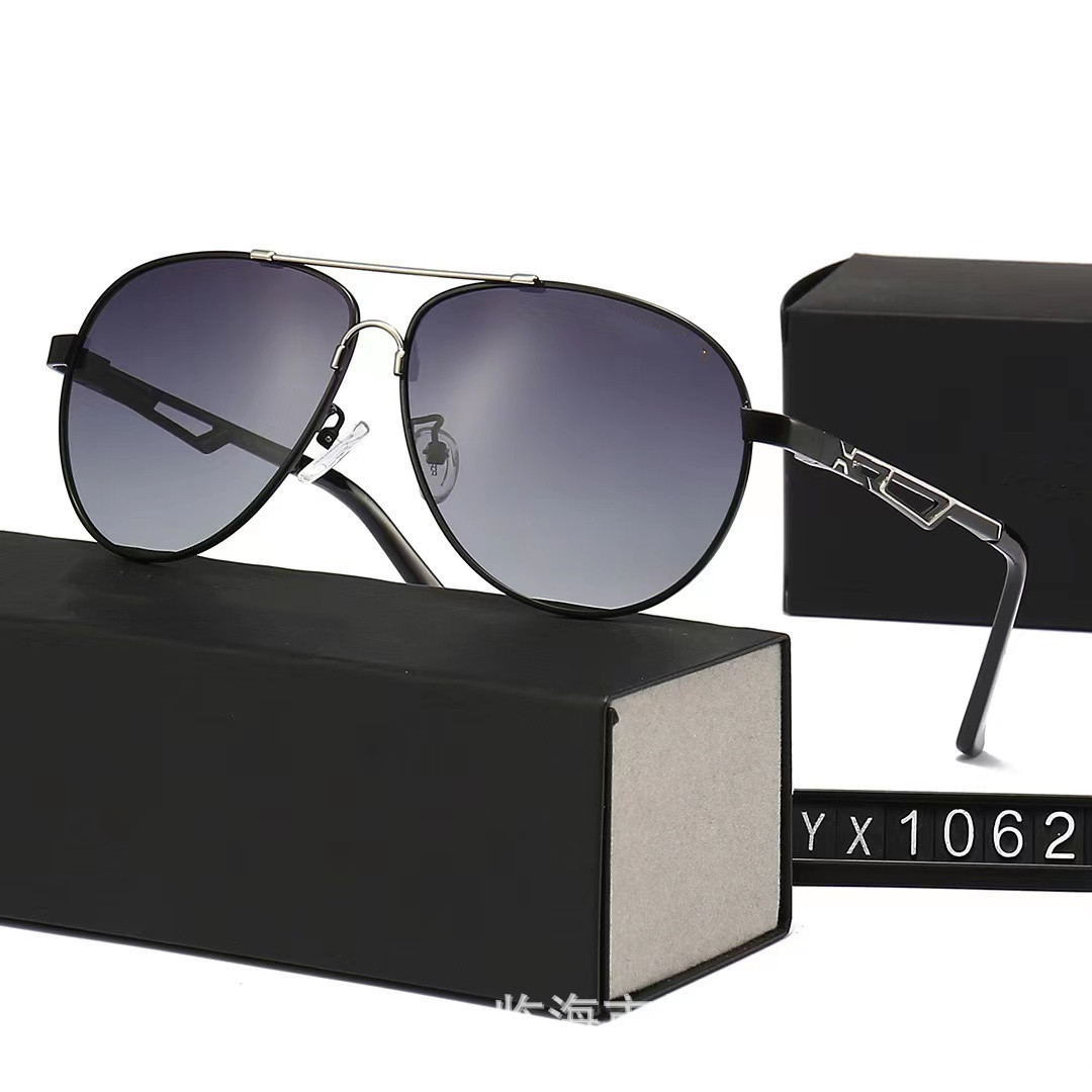 1062 black frame silver -edged black gray film