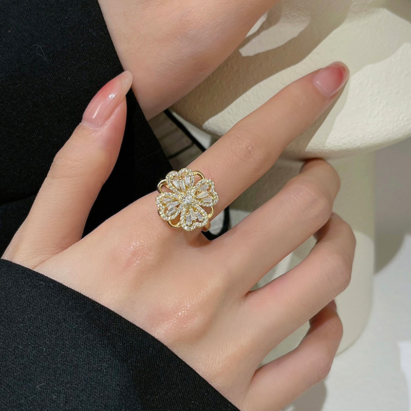 小眾設計旋轉四葉草戒指女輕奢精緻高級感食指開口戒2024年新款潮