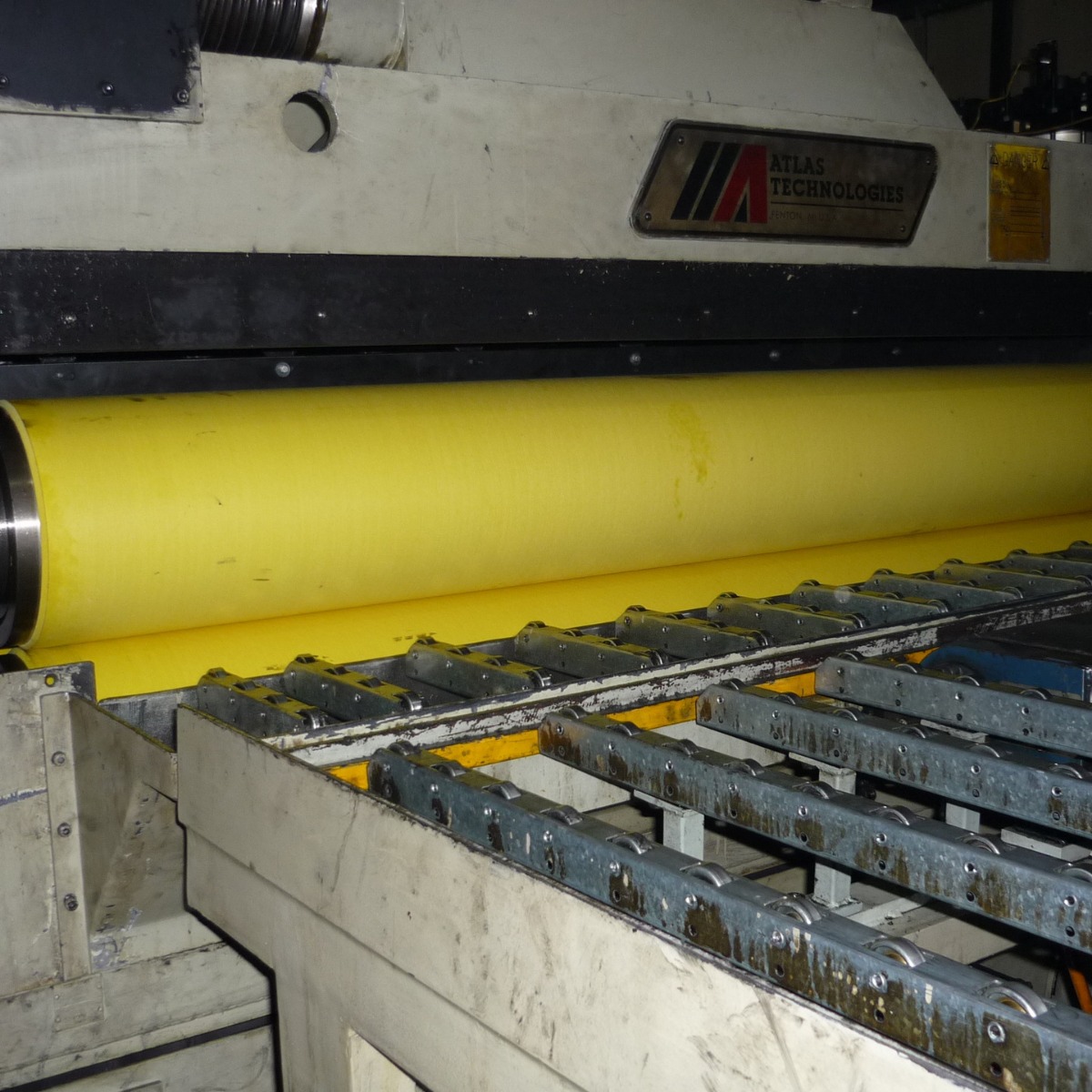 专造清洗机用无纺布挤干挤油辊13701959839全面替代进口