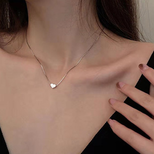 Small Love necklace for women 2021 new women's clavicle chain ins style simple internet celebrity temperament clavicle pendant necklace