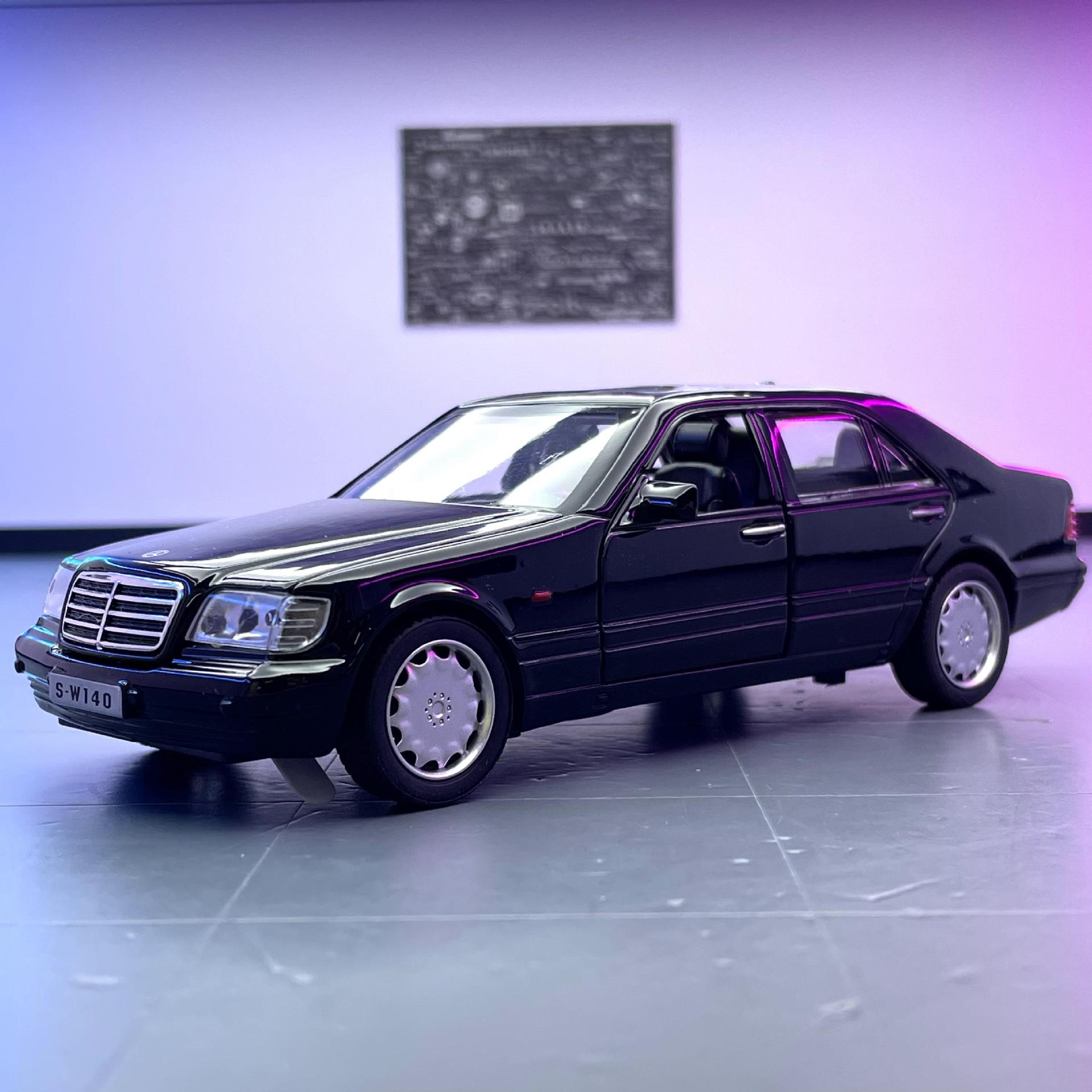 Modelo de coche de aleación Jianyuan 1:32 cabeza de tigre Ben W140 retroceso con sonido y luz juguete coche modelo clásico decoración al por mayor