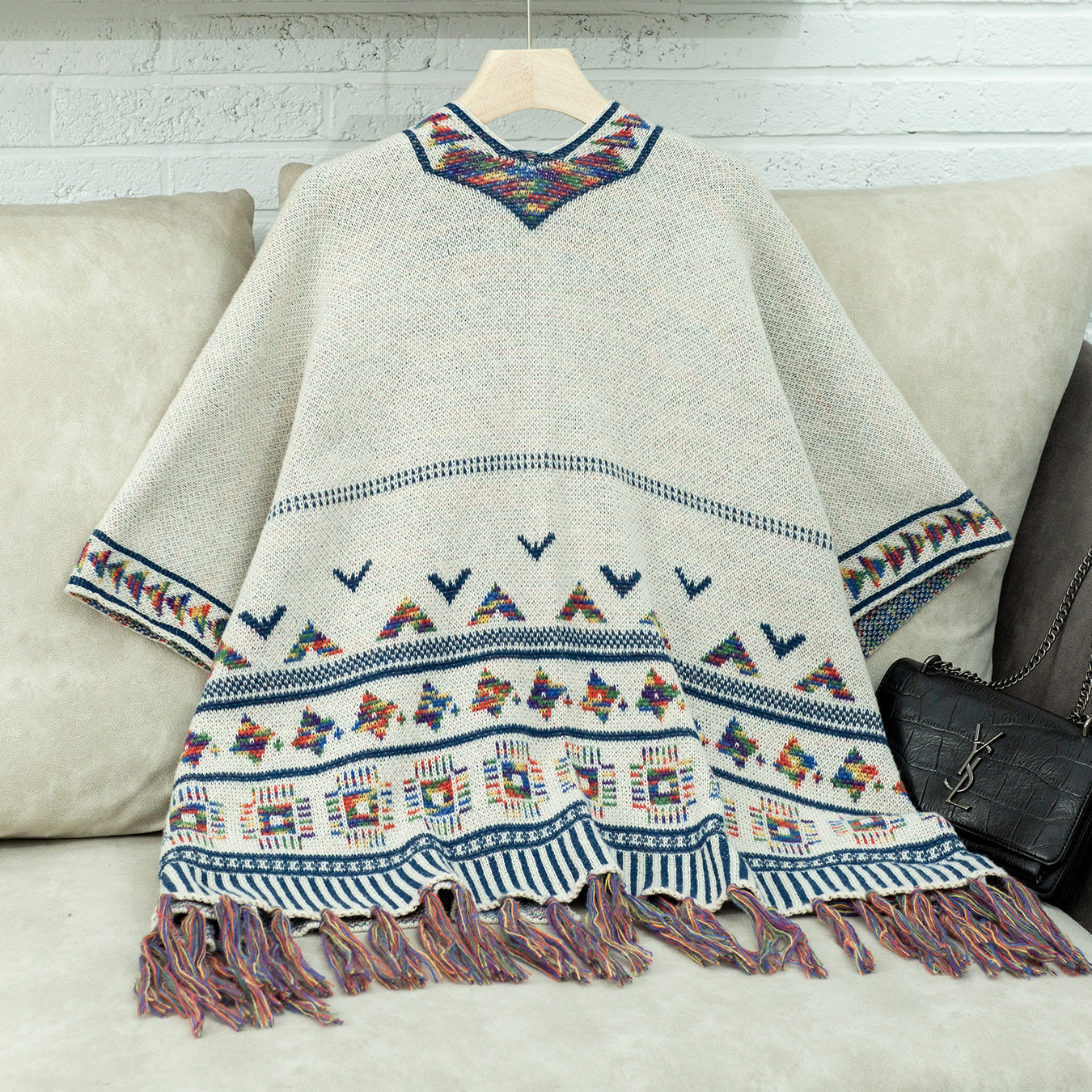 Grobstrick Damen Cape Mit Quasten Lässiger Jacquard Mantel_voghion.com