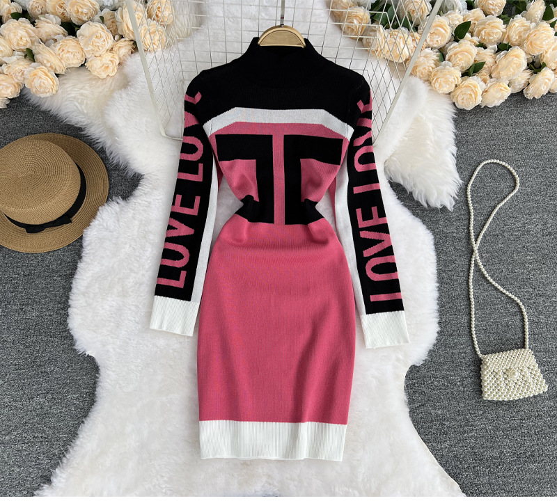 Abbigliamento Donna Abito in maglia elastica e stampata_voghion.com