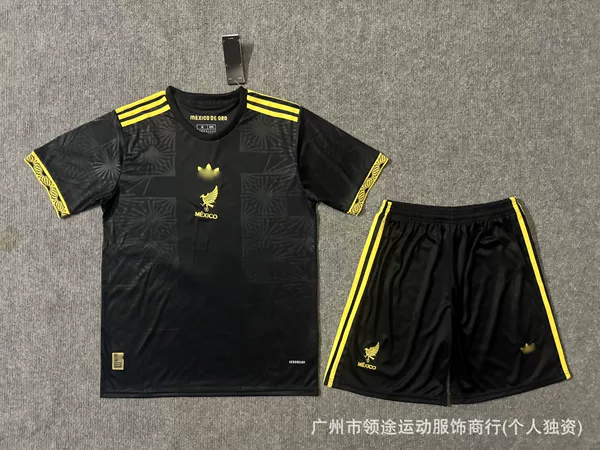 Mexican gold cup black