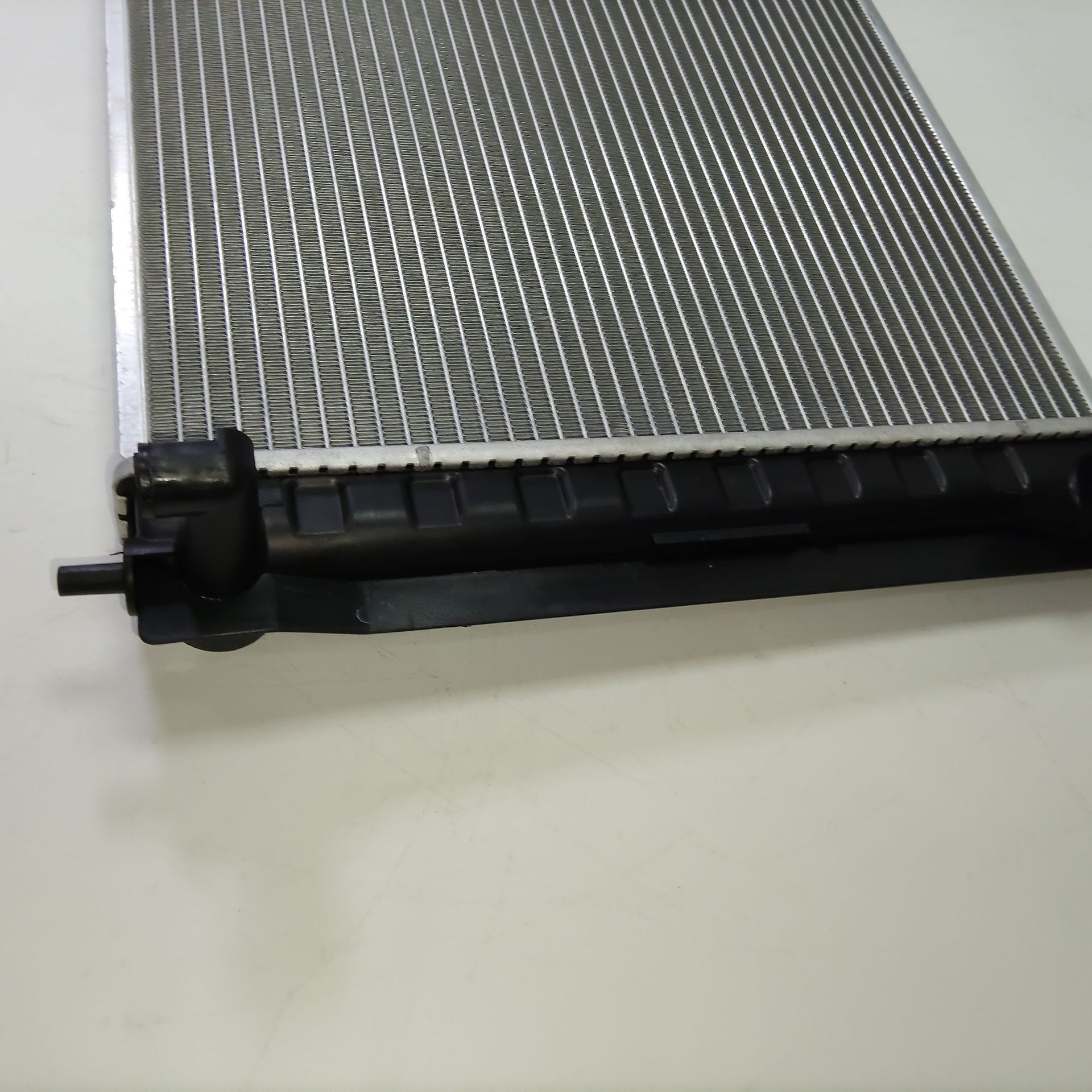 Suitable for 2013-2018 Nissan Teana (L33) 2.0L/2.5L Radiator Water Tank 21410-3Ts0A