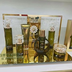 洋甘菊は安心特護スキンケアセットの水クリームで保湿して潤いがさっぱりしています。