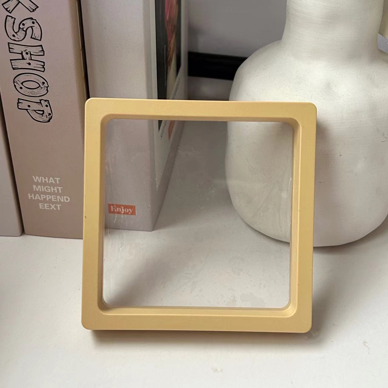 Matching yellow suspension box