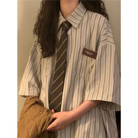 American Retro Loose College Style 2025 Summer Design Niche Short-Sleeved Striped Shirt Women's Lazy Style Top American Retro Loose College Style 2025 Summer Design Niche Short-Sleeved Striped Shirt Women's Lazy Style Top